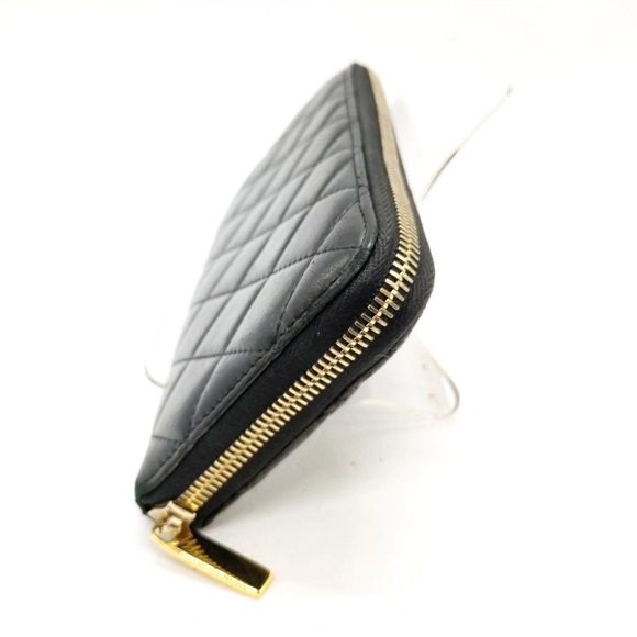 Chanel CC Black Quilted Zip Around Wallet - Picture 3 of 9